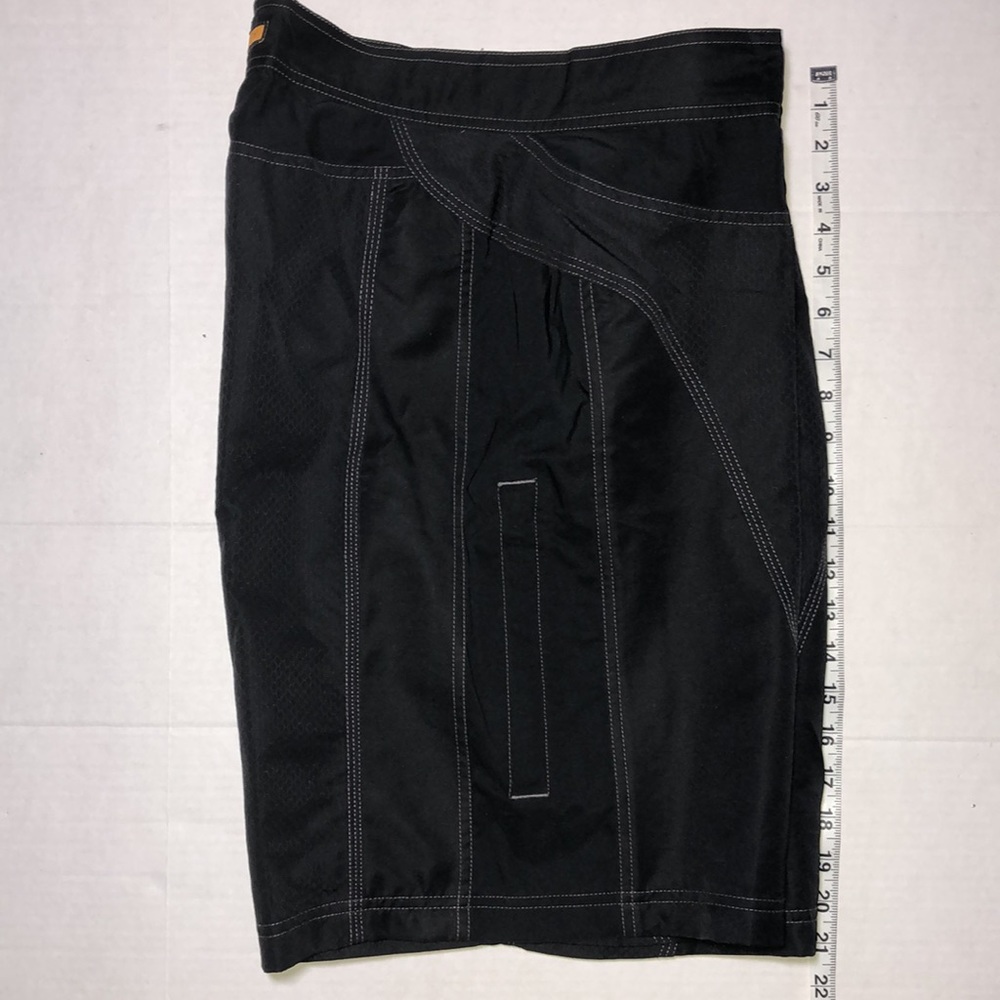 Men’s Oakley Black Board Shorts 34 - Picture 15 of 16